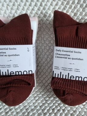 lululemon athletica Daily Essential Quarter Socks — Burgundy & Pink (3-Pack)